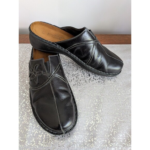 Naot Shoes Womens 41 (US 10-10.5)Madras Black Leather Floral Slip On Mule Clogs - Picture 1 of 9